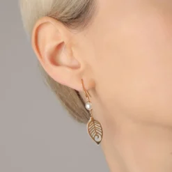 Best Majorica Dafne Earrings With Hanging Mother-Of-Pearl Leaves
